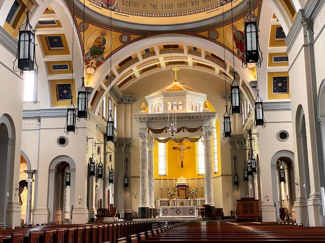 Sacred Heart Cathedral , a Catholic parish in Knoxville, Tennessee