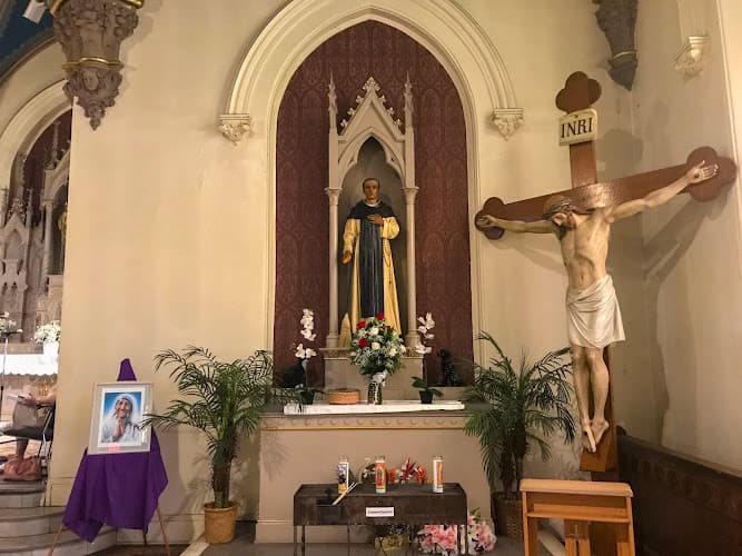 Holy Rosary-Santo Rosario, a Catholic parish in Minneapolis, Minnesota